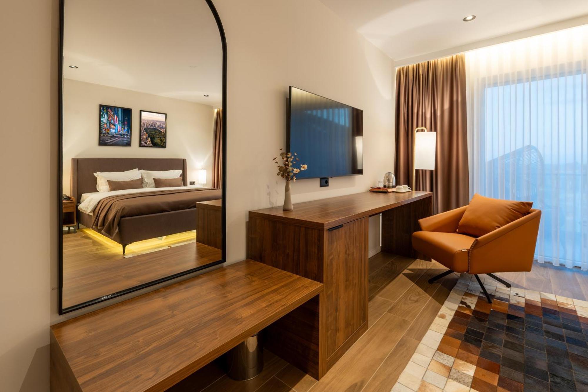 Ruby Hotel Prishtina Priştine Dış mekan fotoğraf