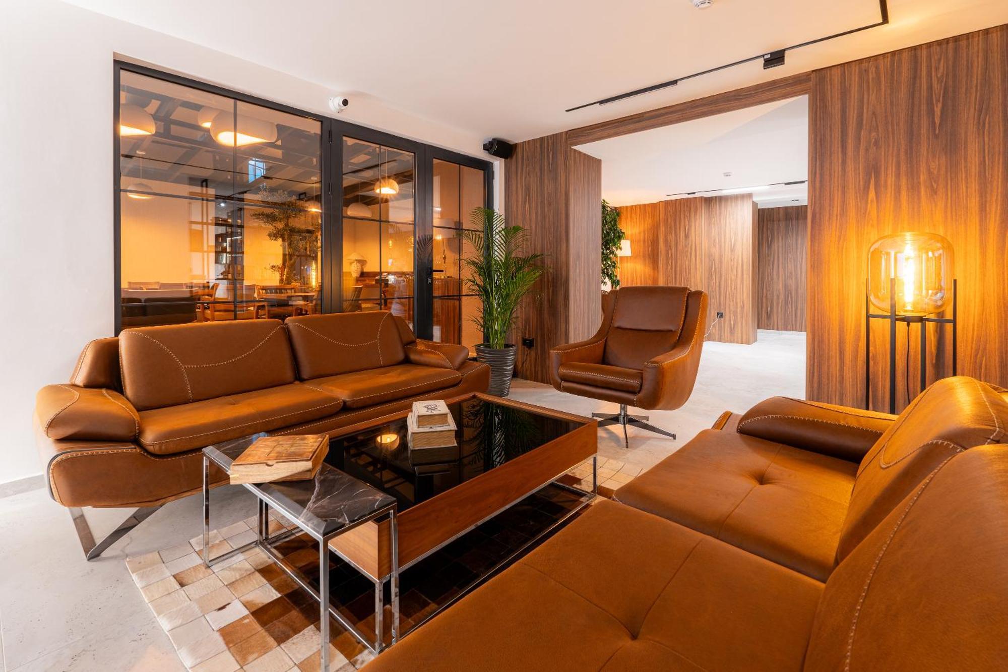 Ruby Hotel Prishtina Priştine Dış mekan fotoğraf
