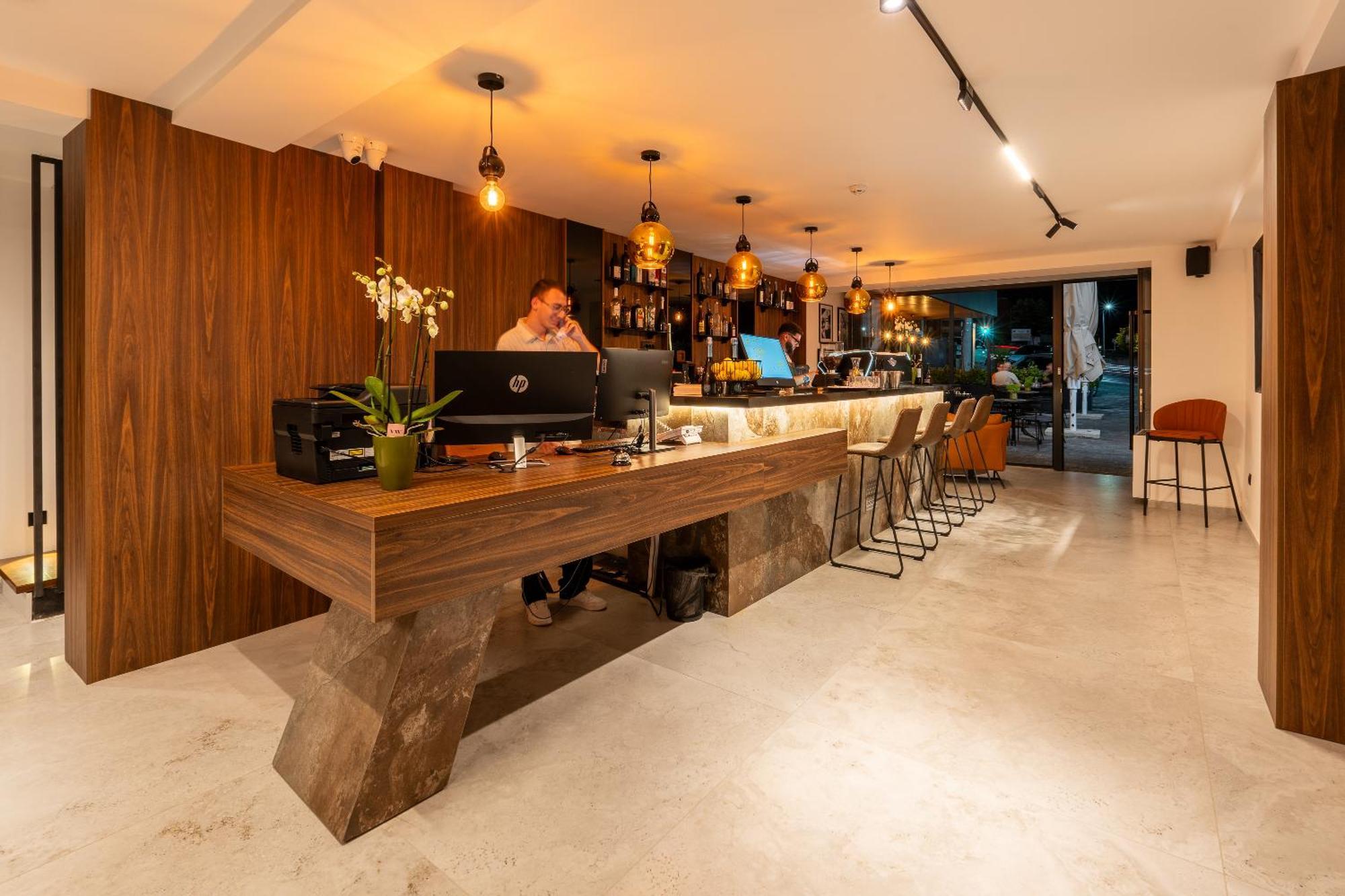 Ruby Hotel Prishtina Priştine Dış mekan fotoğraf