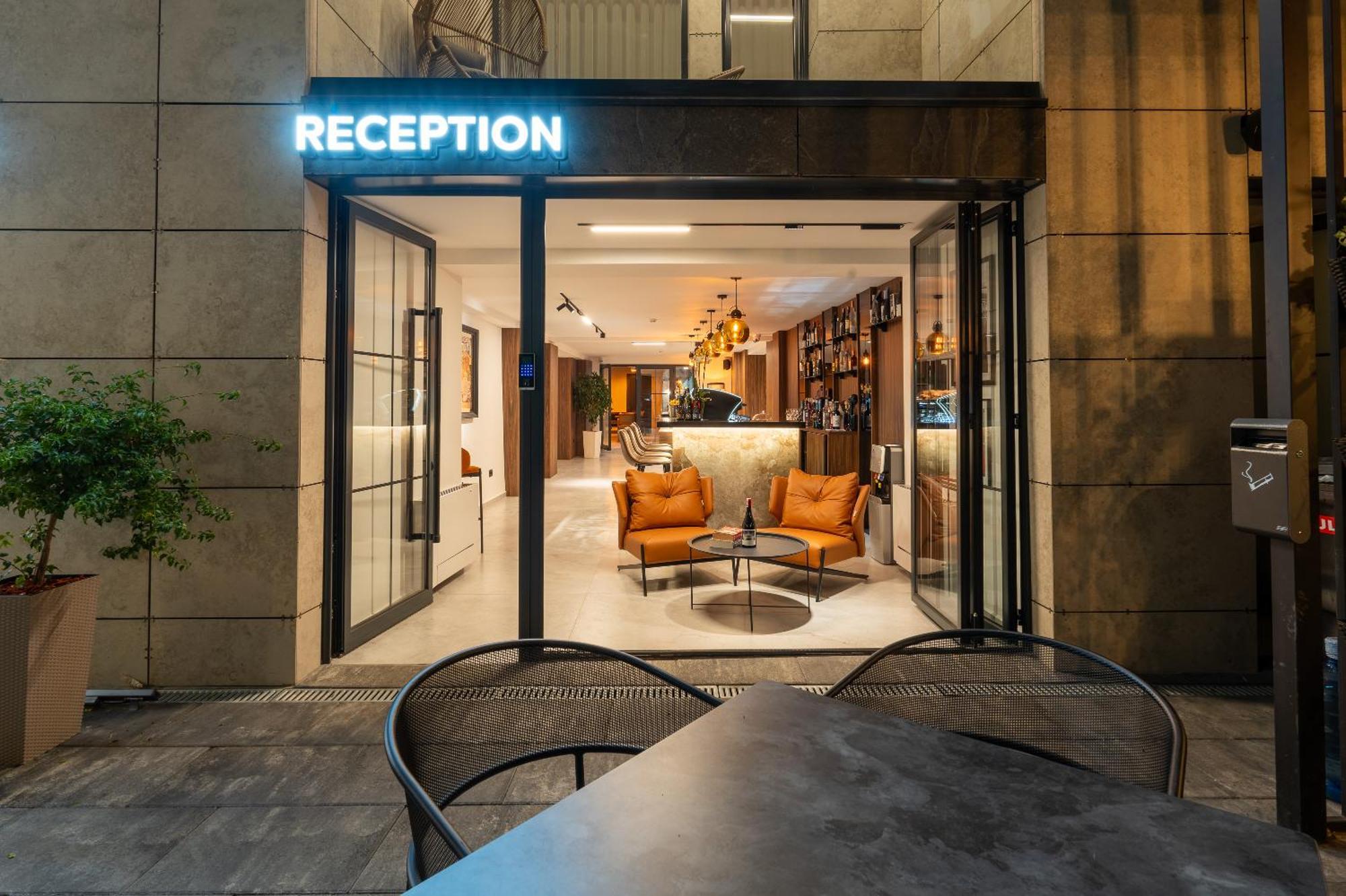 Ruby Hotel Prishtina Priştine Dış mekan fotoğraf