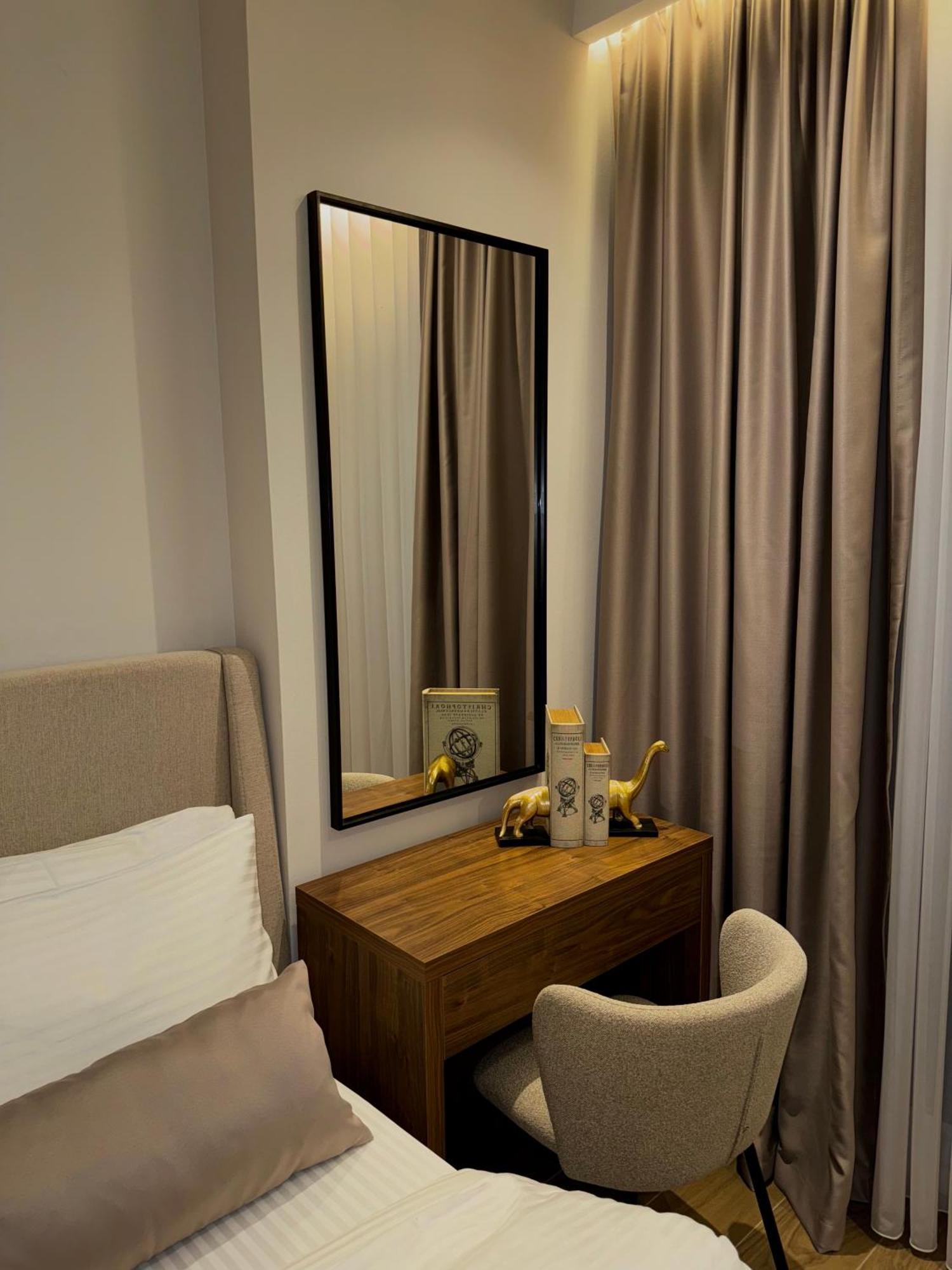 Ruby Hotel Prishtina Priştine Dış mekan fotoğraf